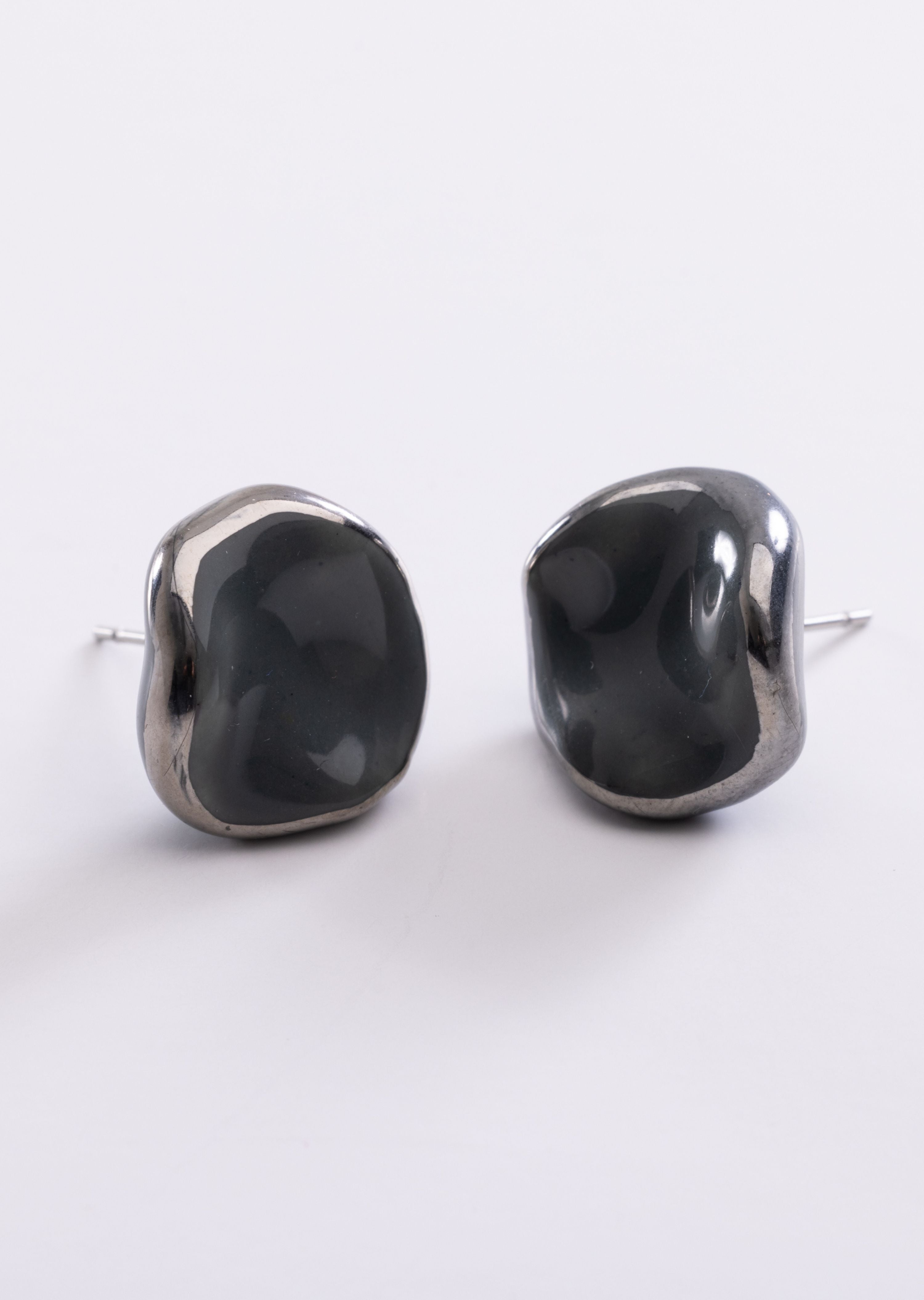 Wavy Post Back Earring (TG-910414)