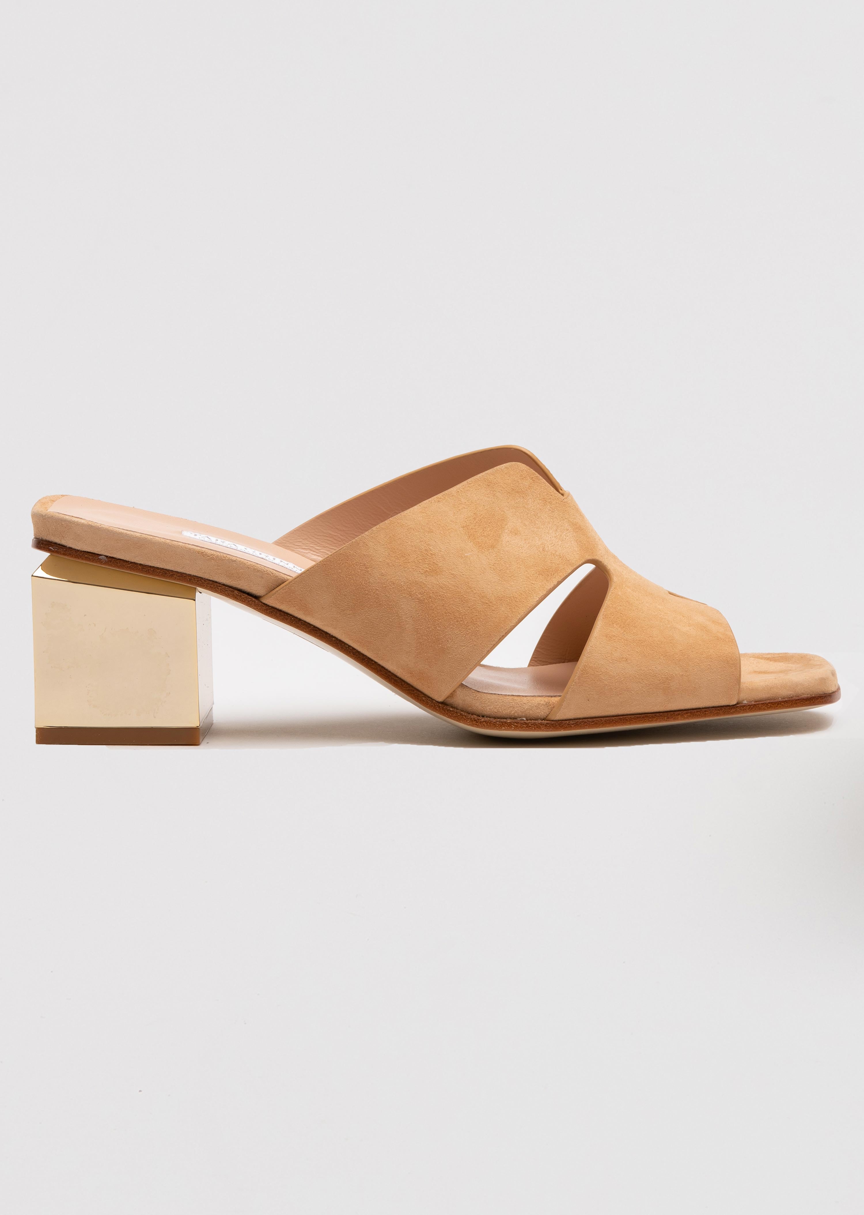 The Delaney Vamp (Nude Suede)