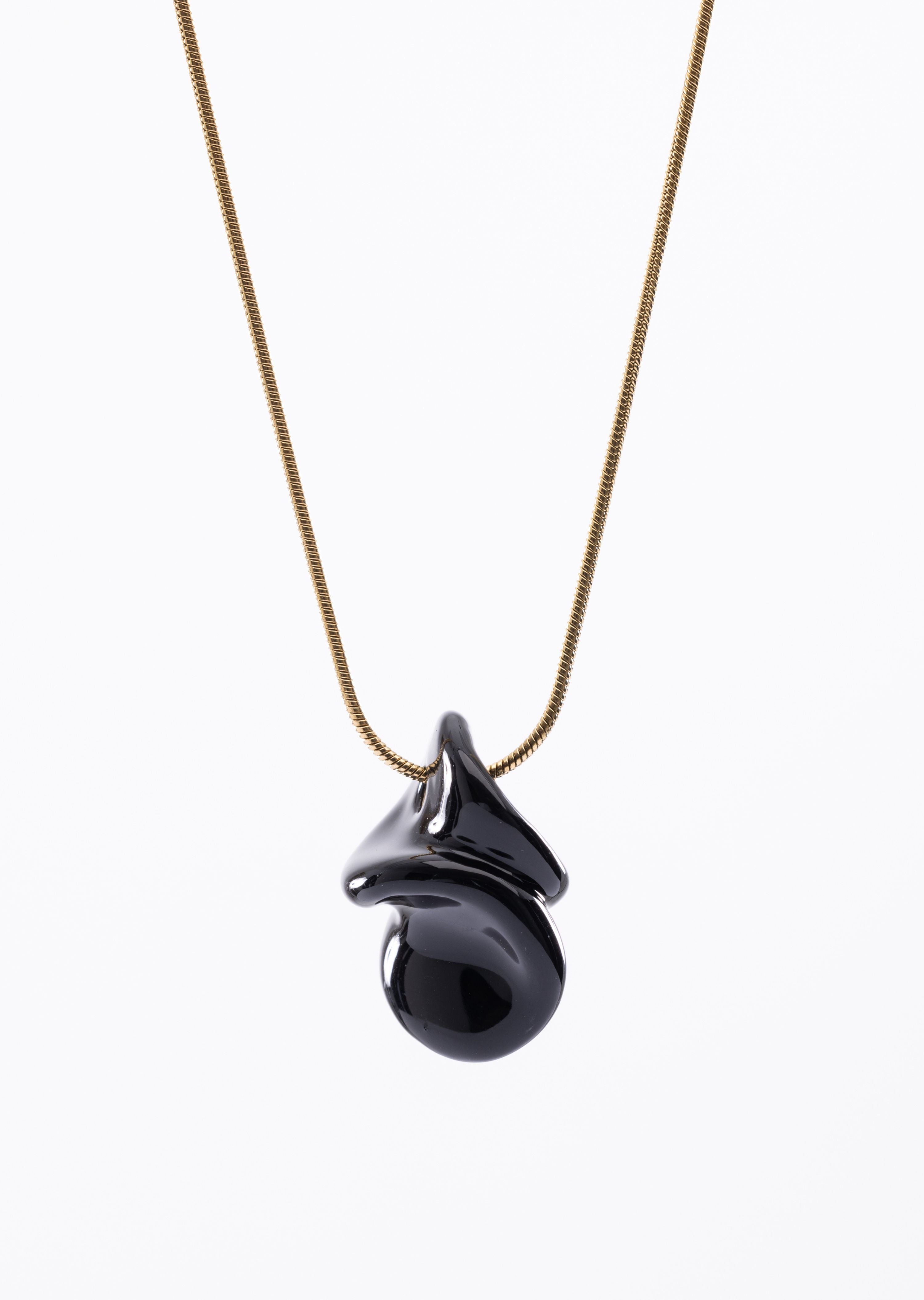 Twist Ceramic Pendant Necklace (TG-92228)