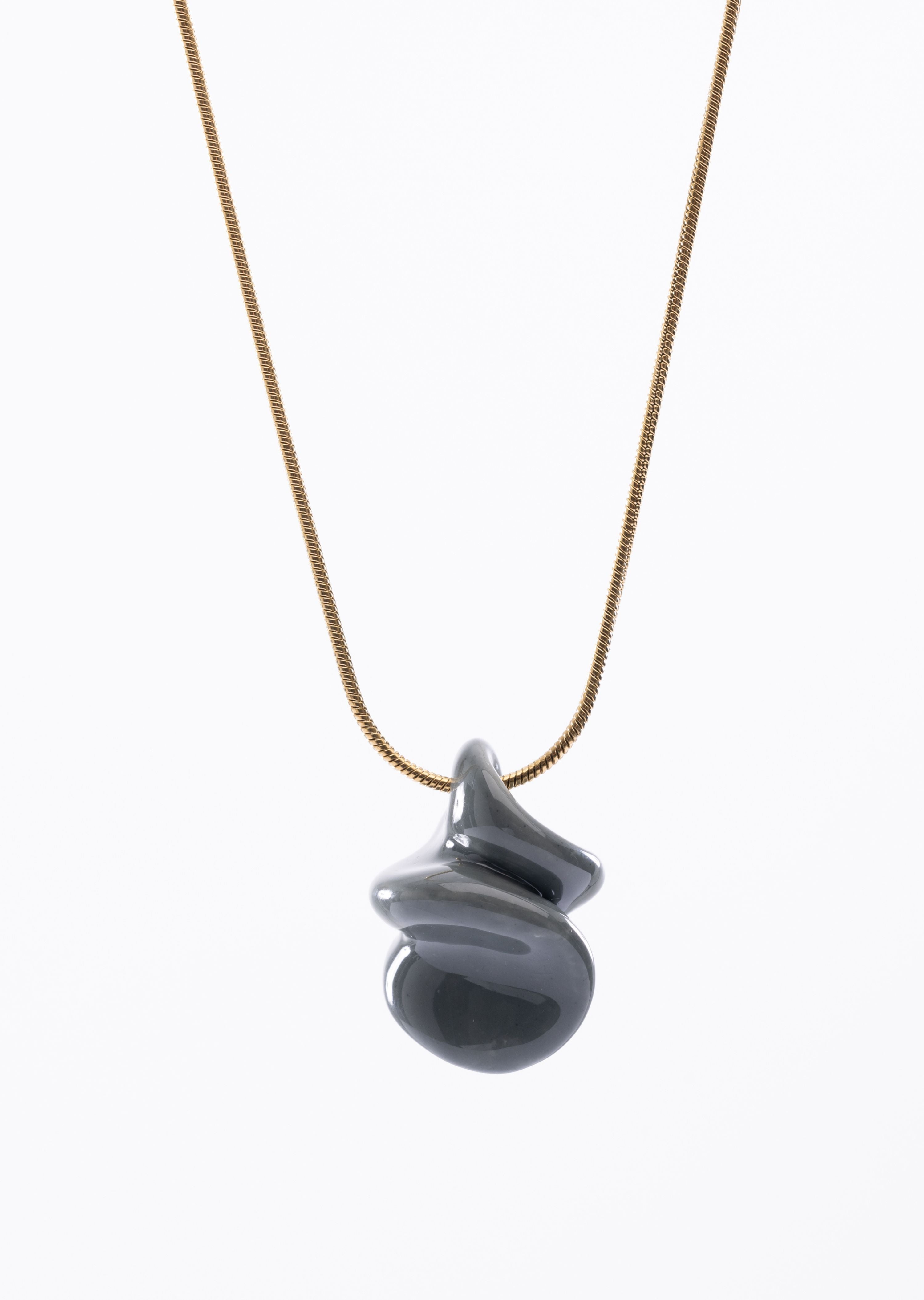 Twist Ceramic Pendant Necklace (TG-92228)