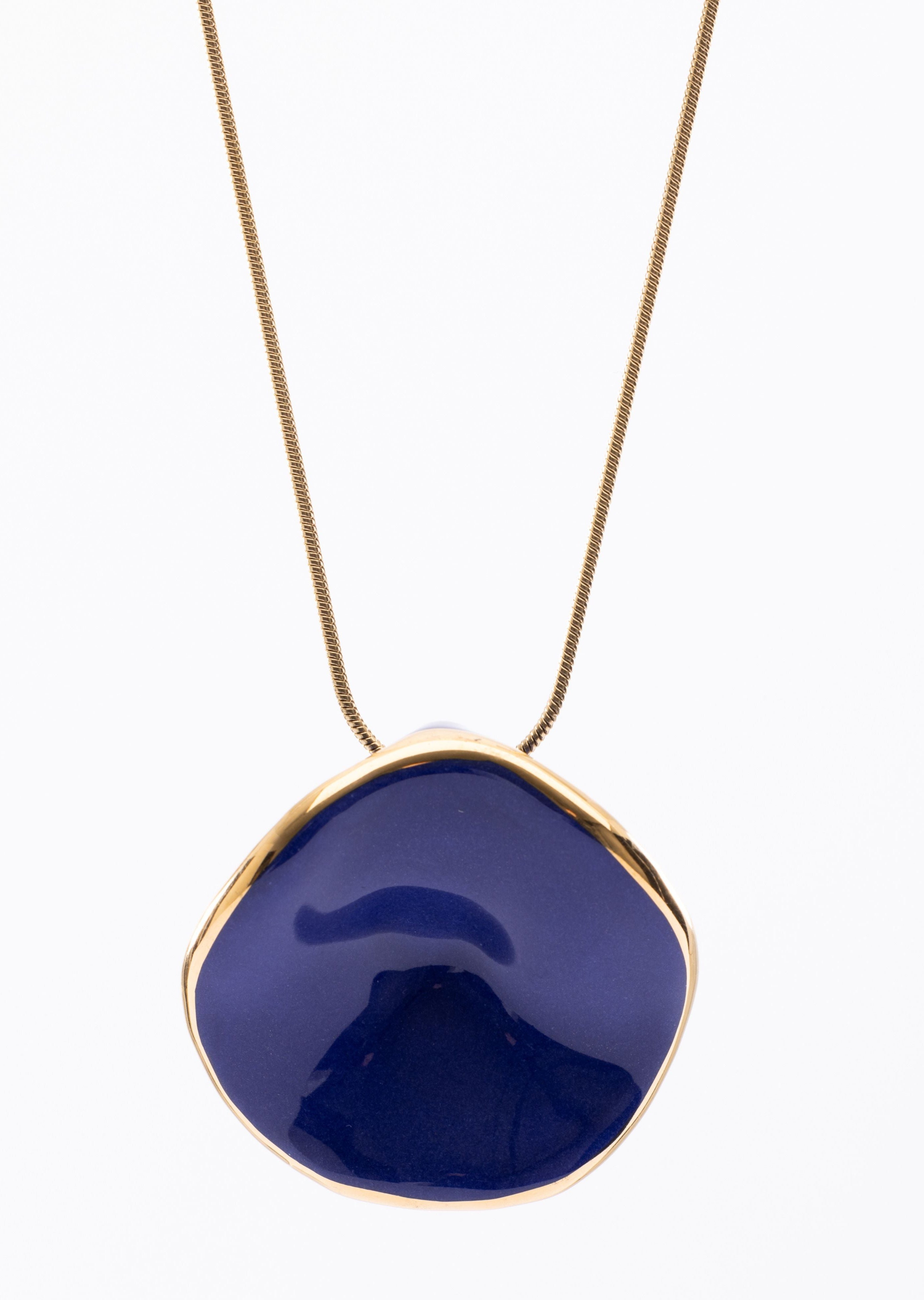 Wavy Large Pendant Necklace (TG-92210)