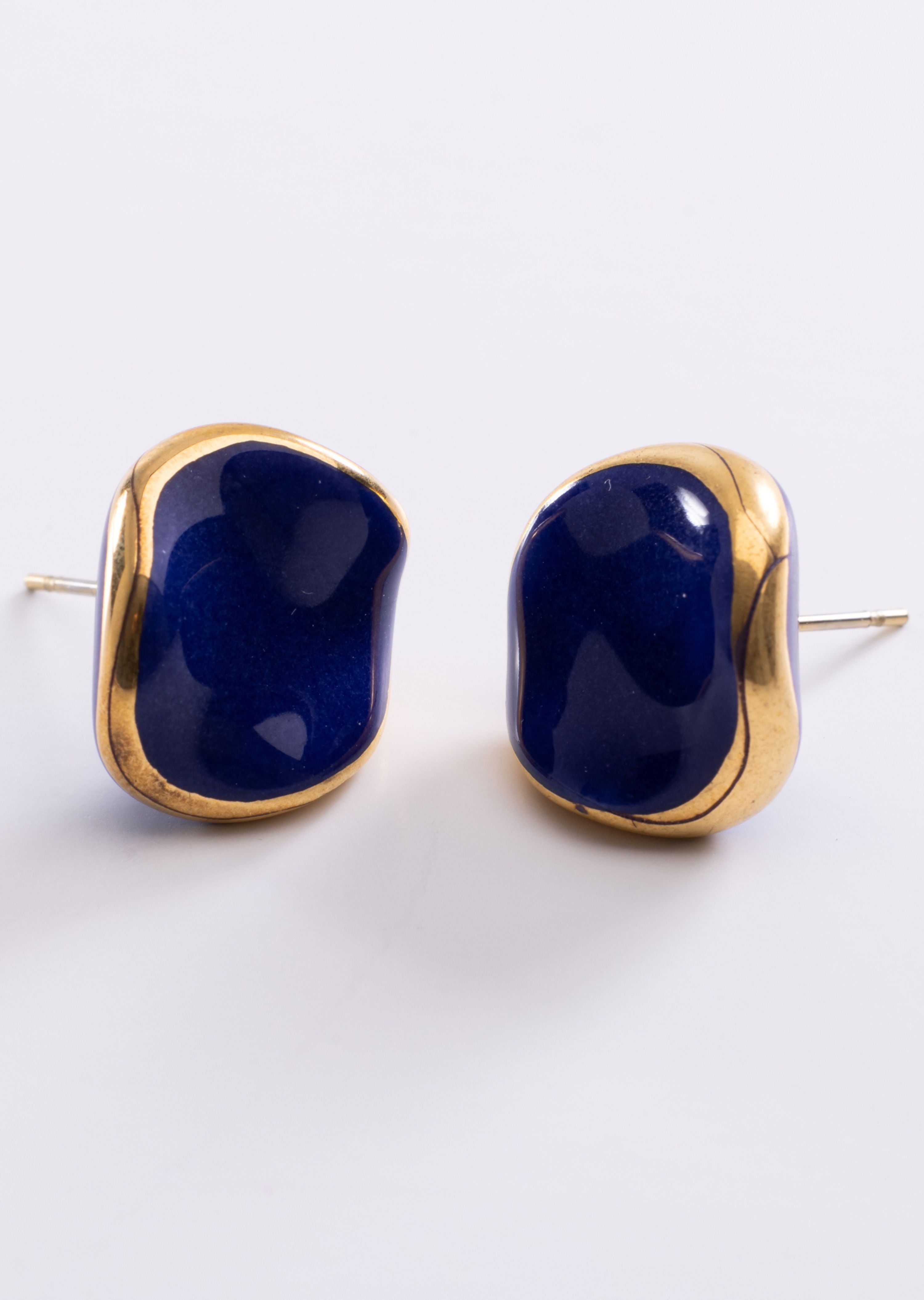 Wavy Post Back Earring (TG-910414)
