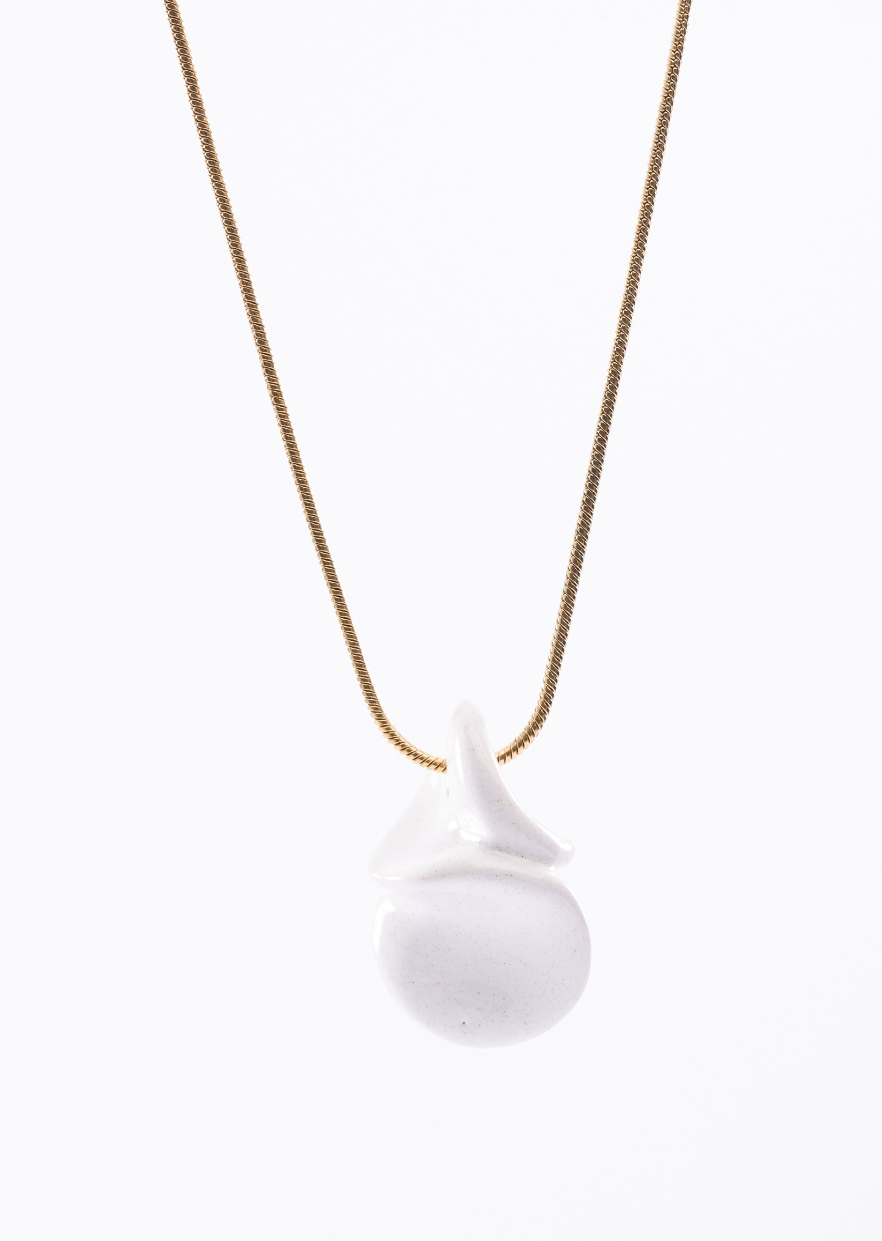 Twist Ceramic Pendant Necklace (TG-92228)